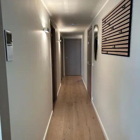 Spacious And Modern 3 Bedroom Near The Sea Appartamento *