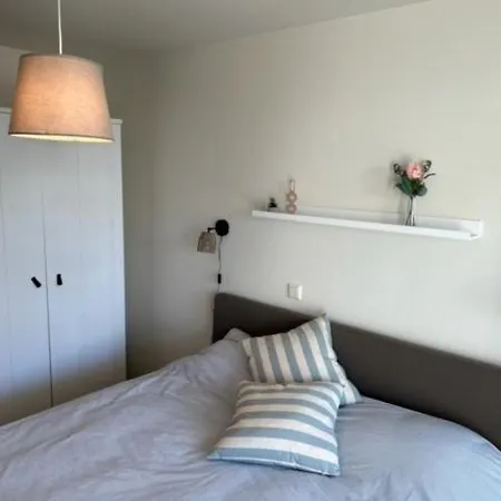 Appartamento Spacious And Modern 3 Bedroom Near The Sea Ostenda